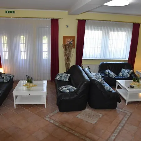 Zum Gesundbrunnen Hotell