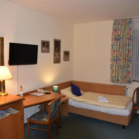 Zum Gesundbrunnen Hotel 3*